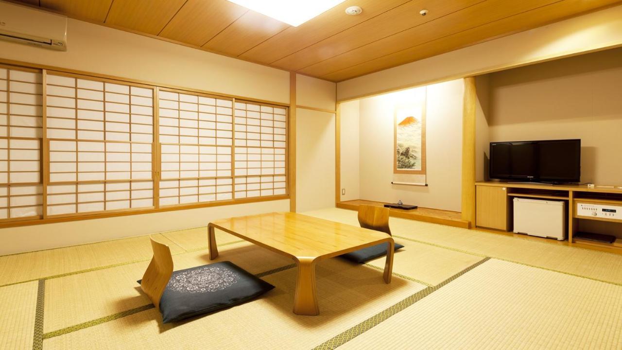 Hotel Grand Hill Ichigaya Tokyo prefektur Exteriör bild